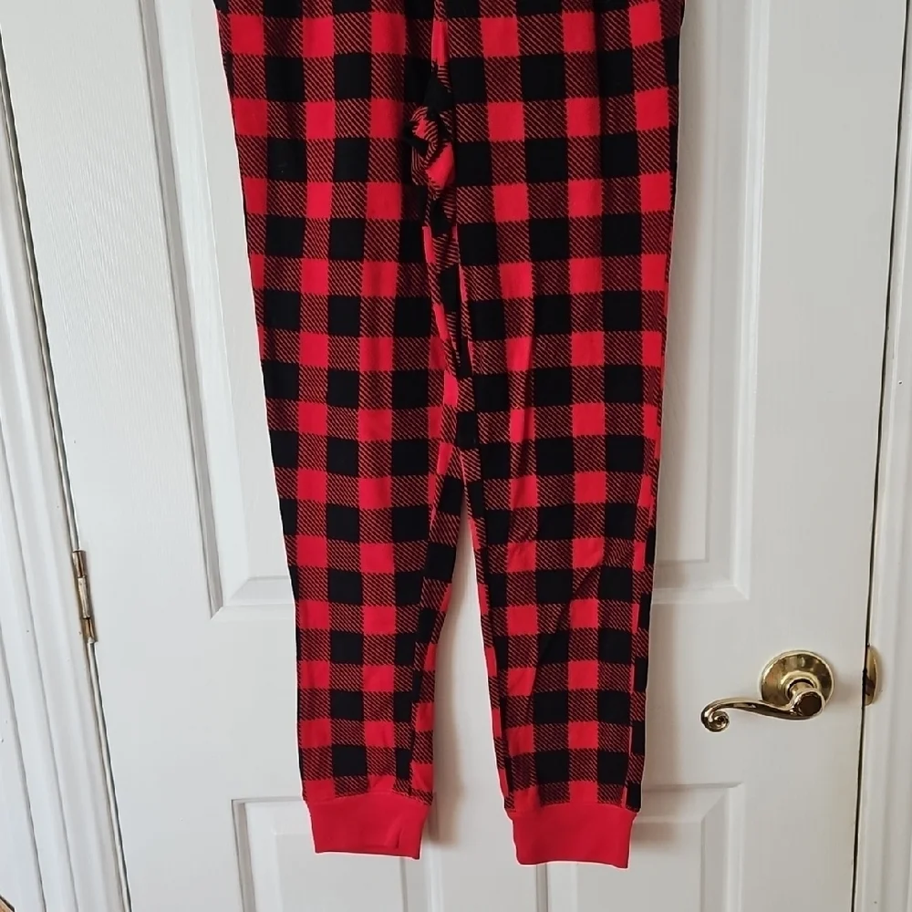 Old Navy Red and Black Plaid Pajama Bottoms Girls XL 14-16